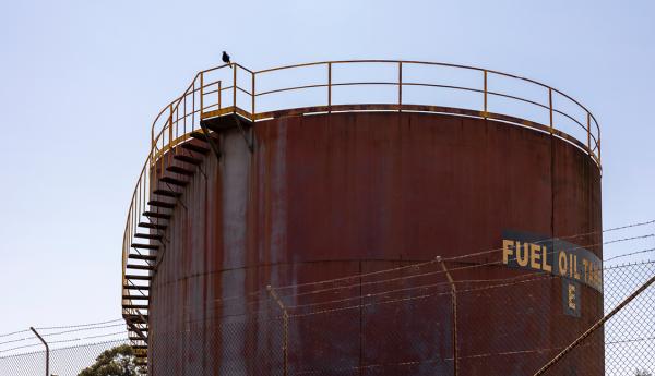 Oil tank, Hunter region